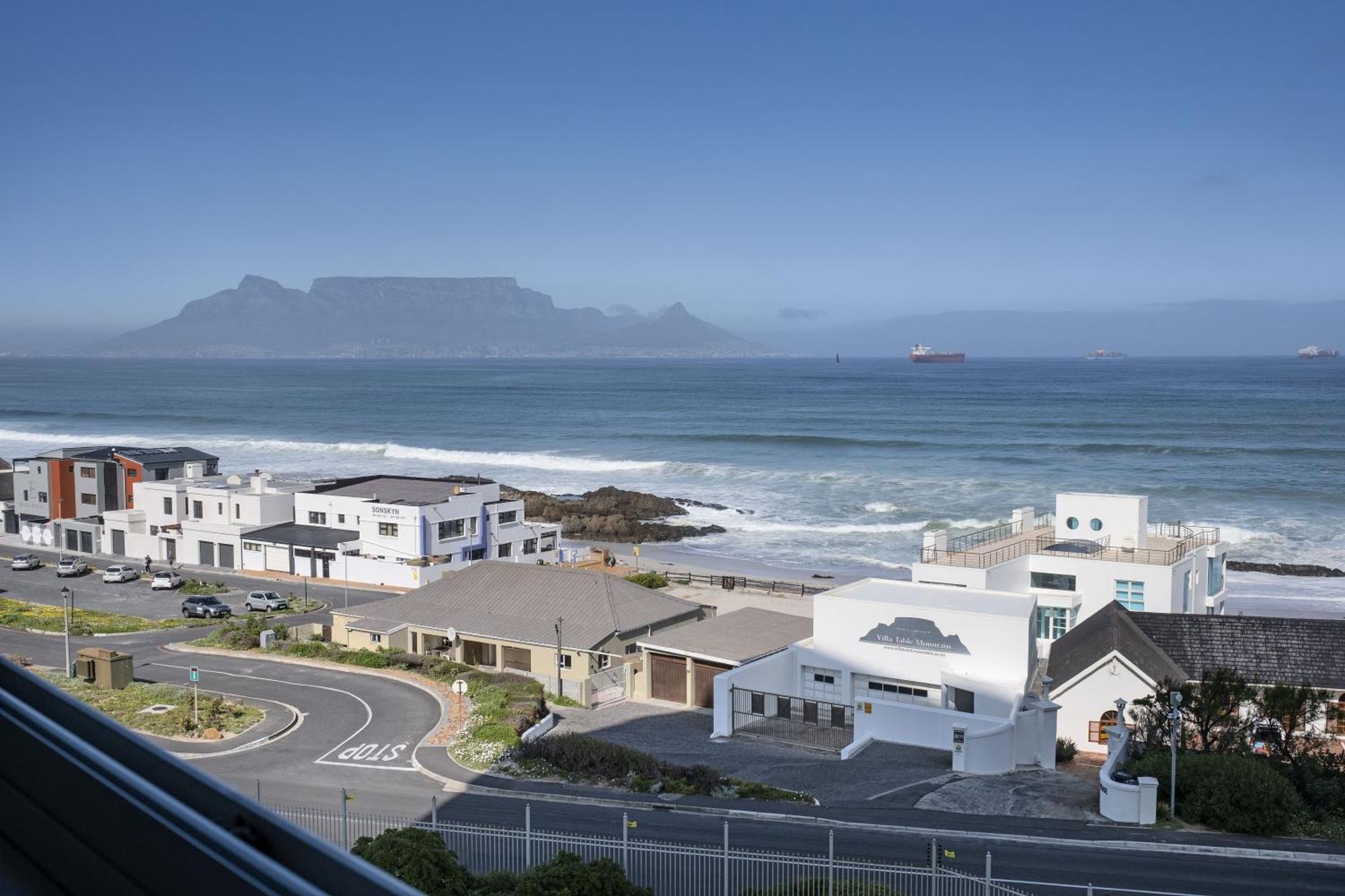 Apartamento Blouberg Heights 406 *